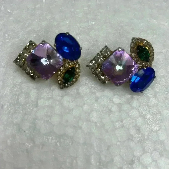 JULIANA Delizza & Elster (D&E) 60s purple blue green Rhinestone Clip Earrings - Picture 1 of 5